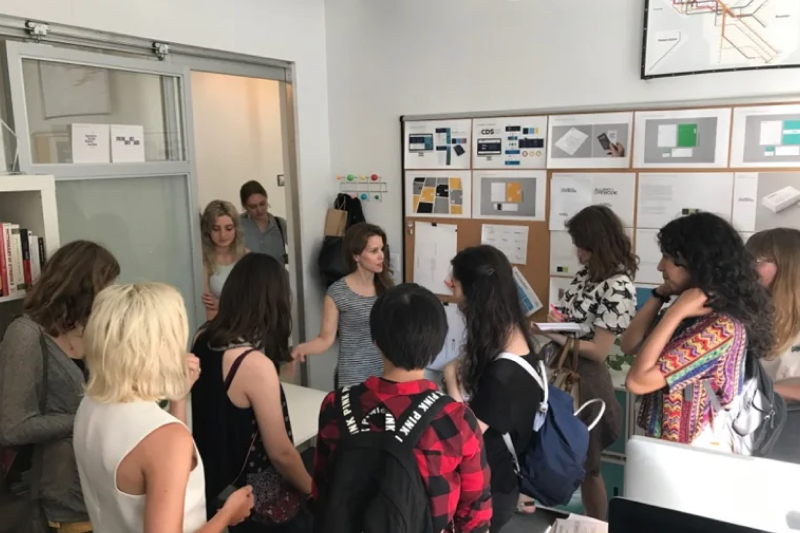 Knox Design Strategy Hosts Lamar Dodd School of Art Students